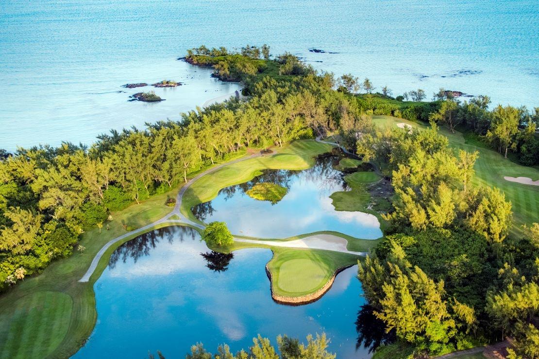 ile aux cerfs golf