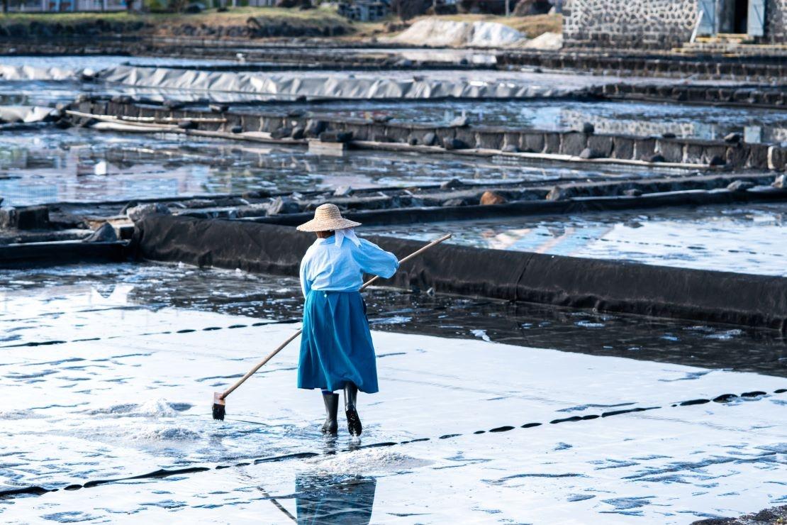 salines