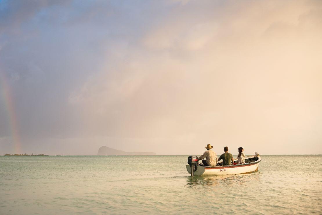 sunrise pirogue ile maurice