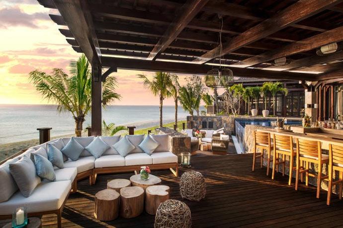 La Villa possède un espace bar pour des moments de convivialité à deux pas de la plage